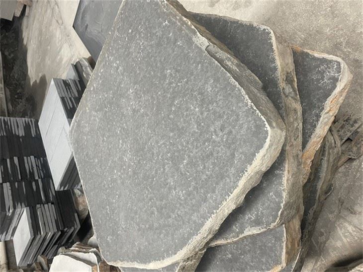 Flagstone Garden Stepping Stones
